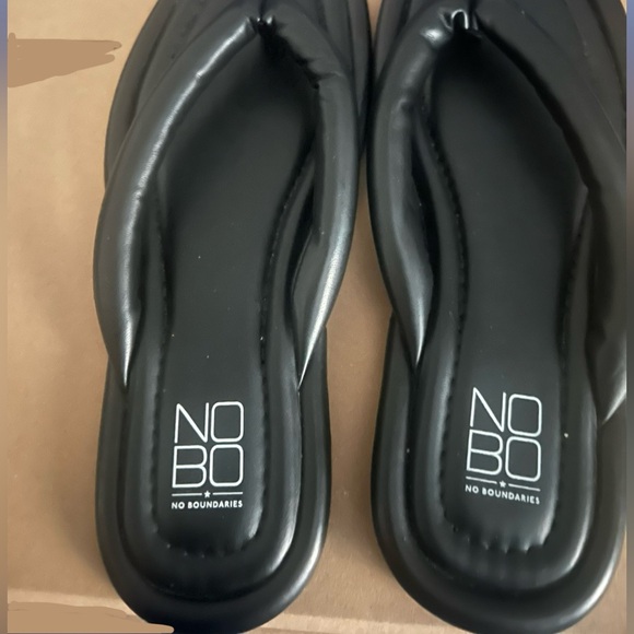 no boundaries flip flops - Picture 2 of 3